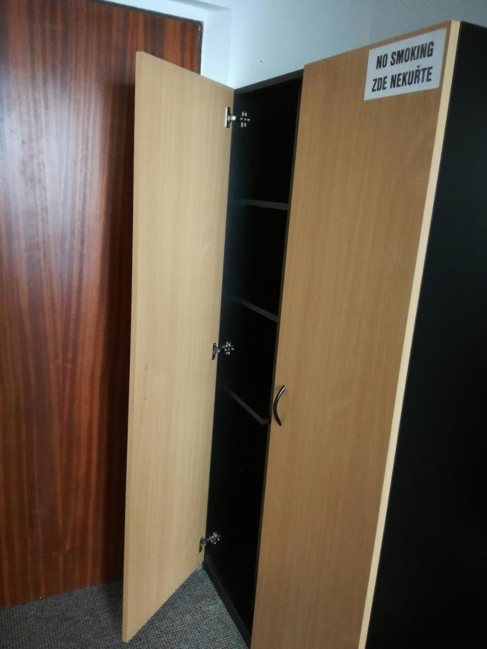 Hotel Hlaska Zlenice Zimmer foto